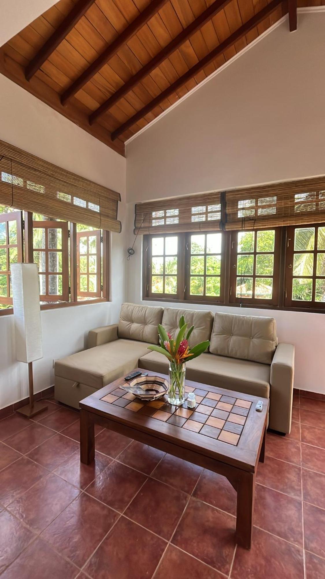 Beach Club Apartments Induruwa Extérieur photo